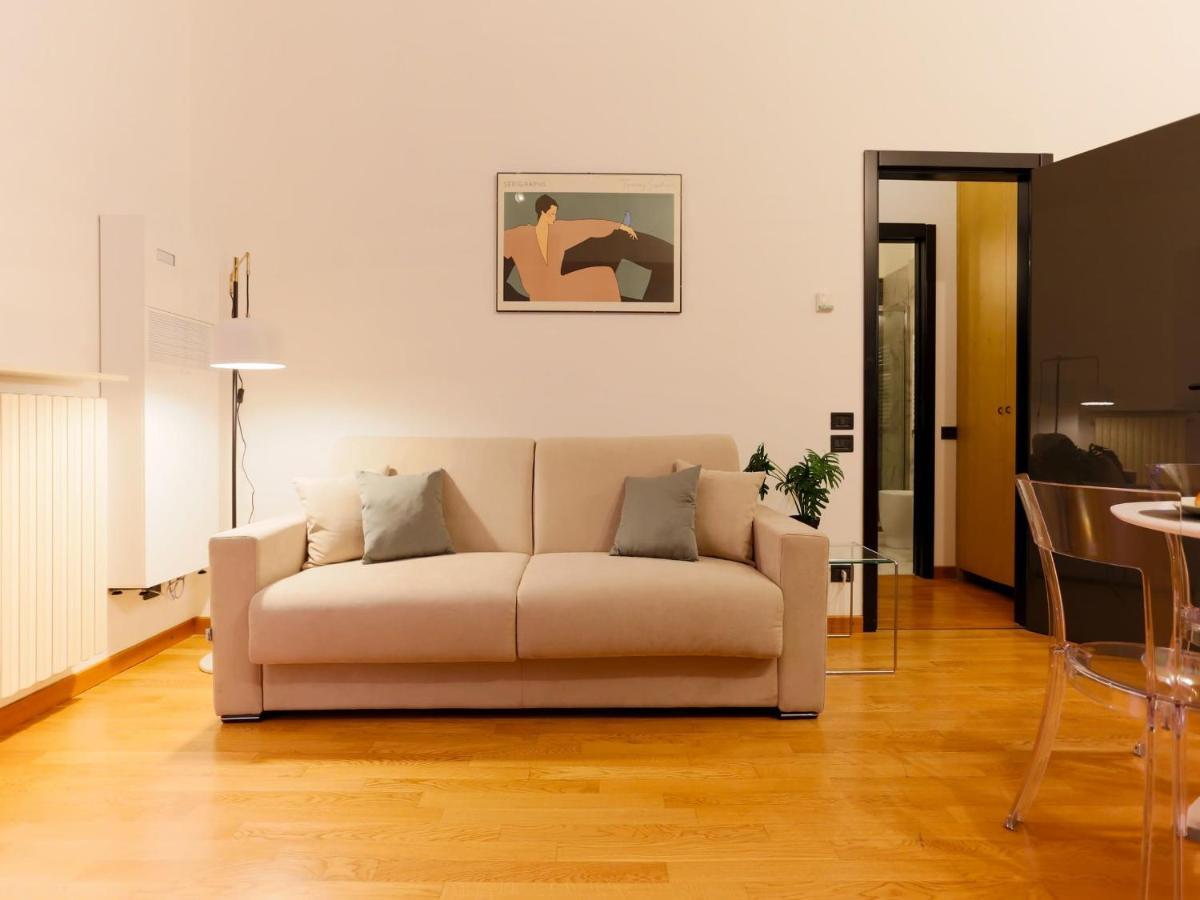 The Best Rent - Modern Apartment In The Center Milánó Kültér fotó